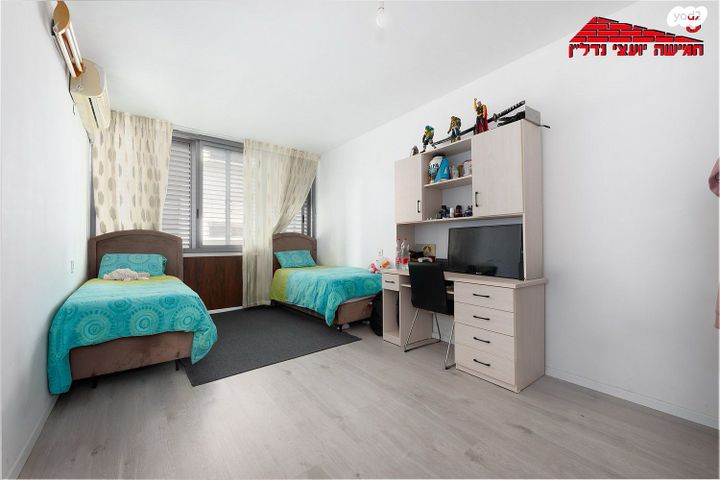 דירה, קרצ'בסקי, רמב"ם, ראשון לציון