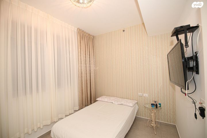 גג/ פנטהאוז, הר סיני, אור עקיבא