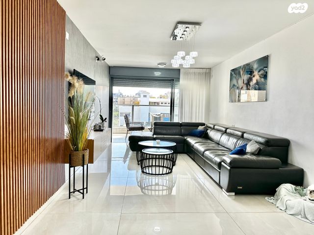 דירה, קרן קיימת לישראל, קרית שרת מערב, חולון