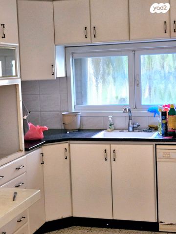 דו משפחתי, שלהבית 6, ויצמן, חדרה