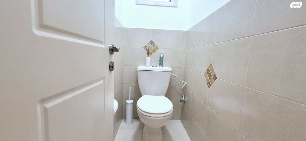 דירה, הדרור, נאות בן גוריון, יבנה