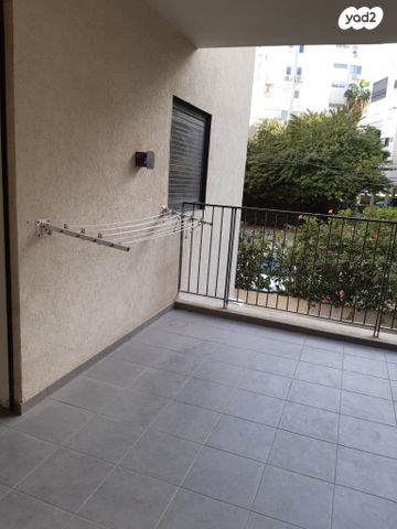 דירה, משה שרת, הצפון החדש - כיכר המדינה, תל אביב יפו