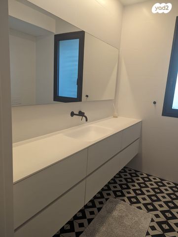 דירה, חרוזים 26, חרוזים, רמת גן