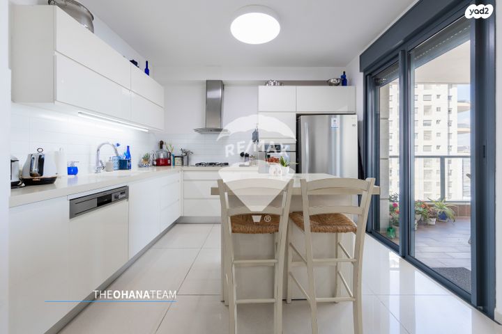 דירה, זלמן שז"ר, עיר ימים, נתניה