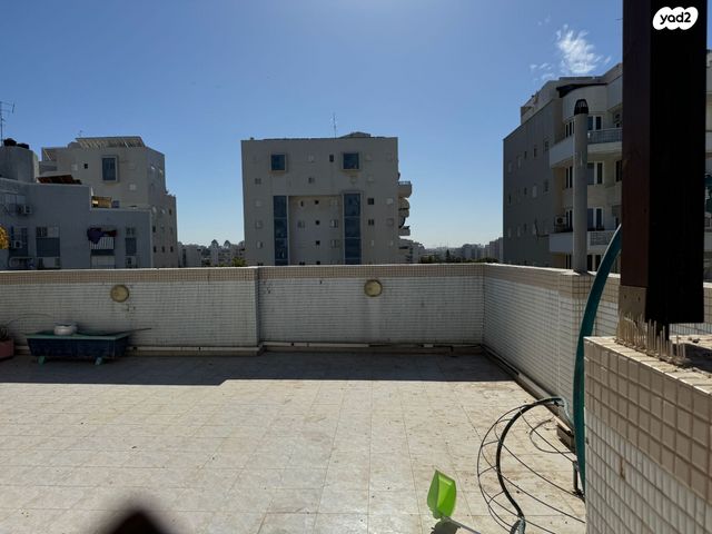 גג/ פנטהאוז, האבות, ראשון לציון