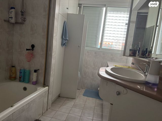 גג/ פנטהאוז, האבות, ראשון לציון