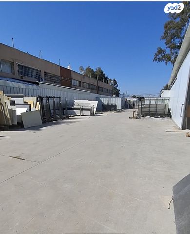 מגרשים, קרית אתא