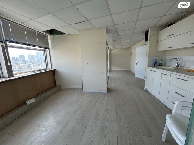 משרדים, בן יהודה 32, לב תל אביב, לב העיר צפון, תל אביב יפו