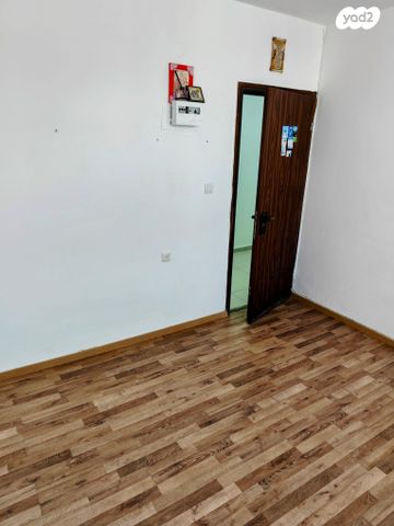 משרדים, המייסדים 4, צפון מערב מרכז העיר, נתניה