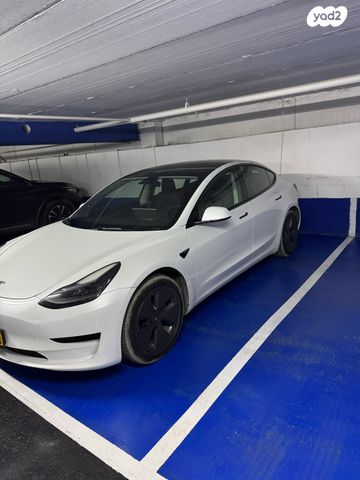 מודעת רכב טסלה מודל 3