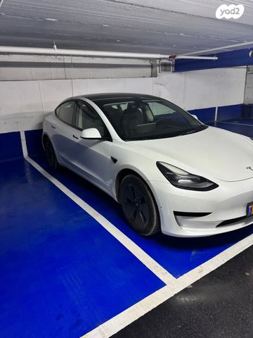 טסלה מודל 3