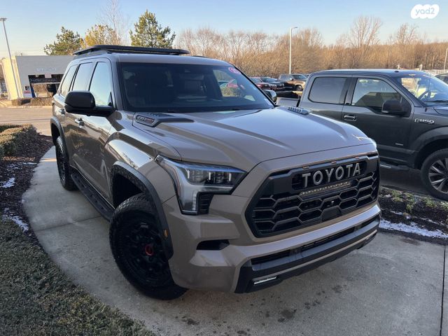 טויוטה סקויה