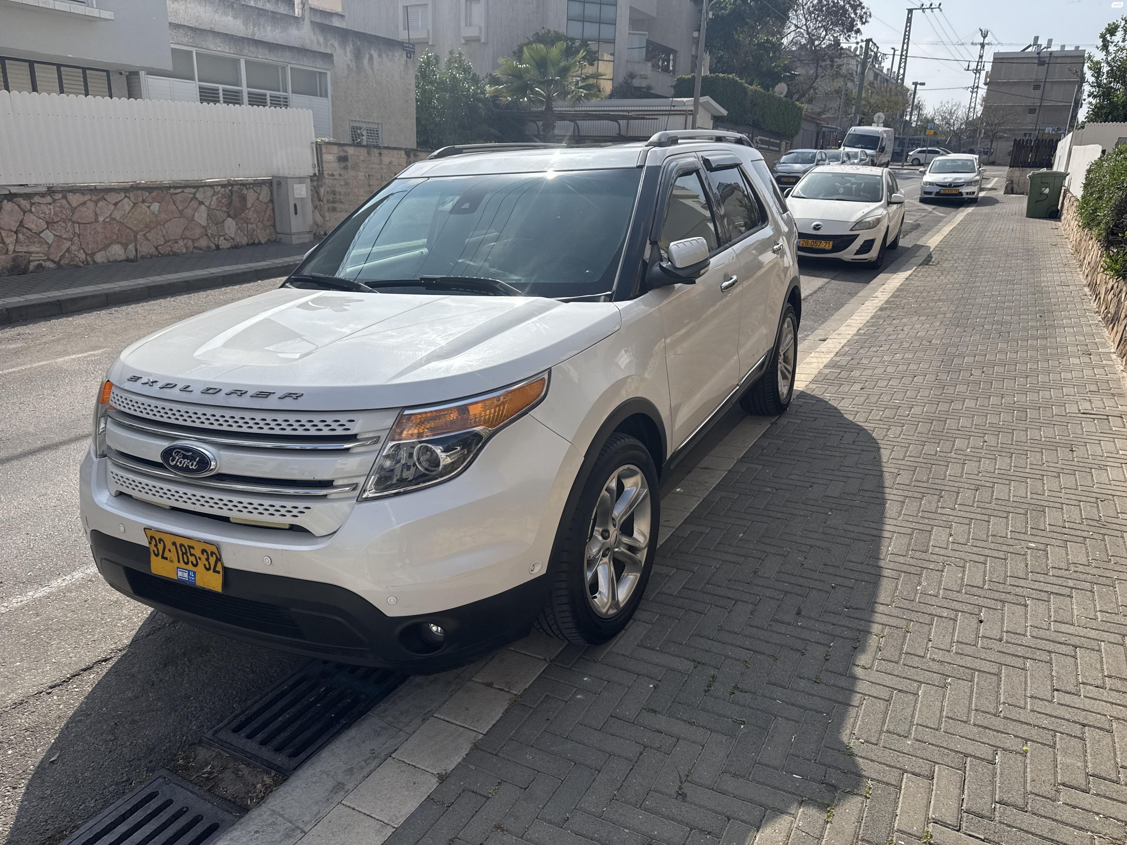 מודעת רכב פורד אקספלורר