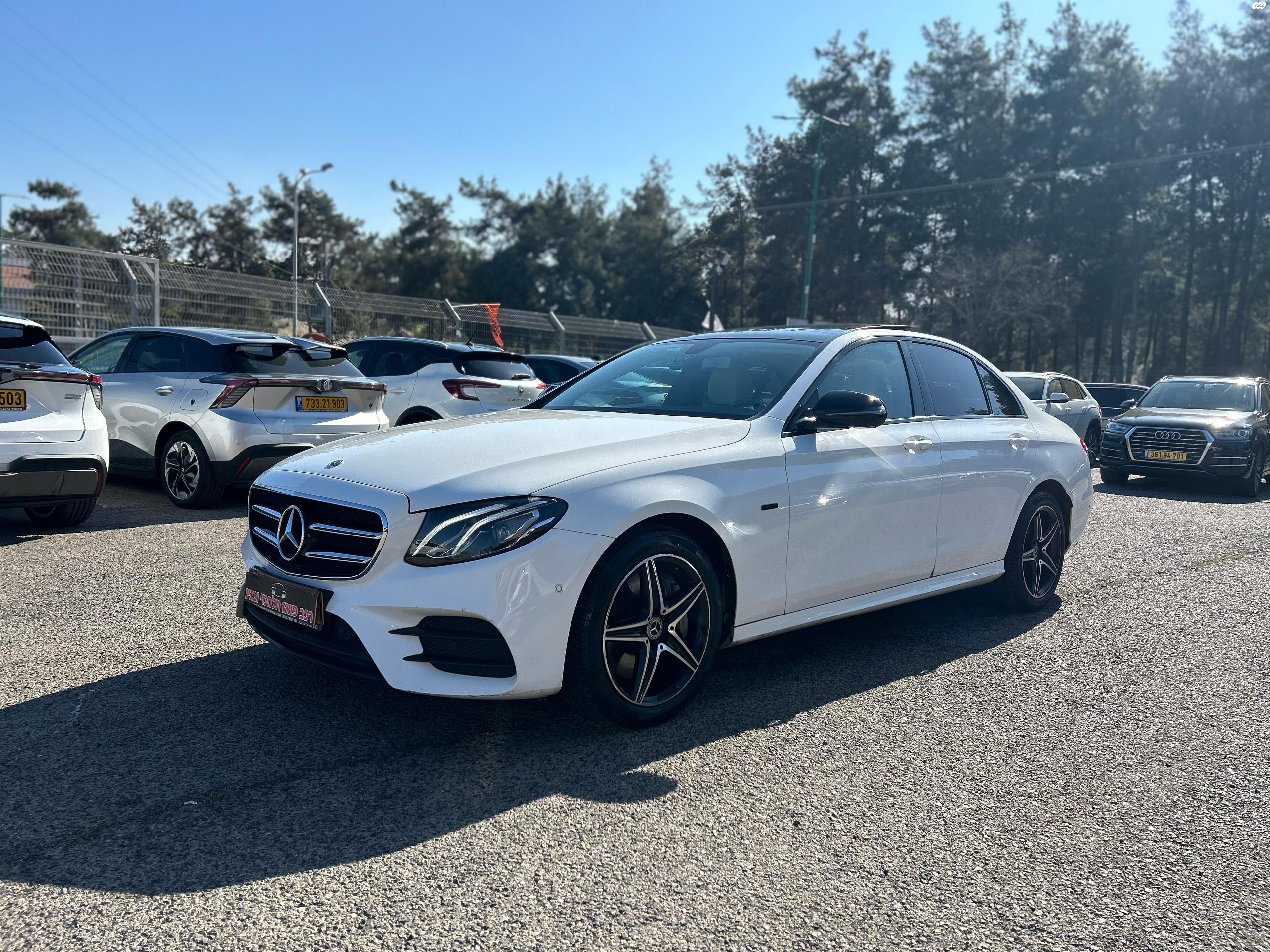 מודעת רכב מרצדס-בנץ E-class