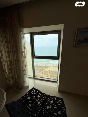 דירה, שדרות ניצה, צפון מערב מרכז העיר, נתניה