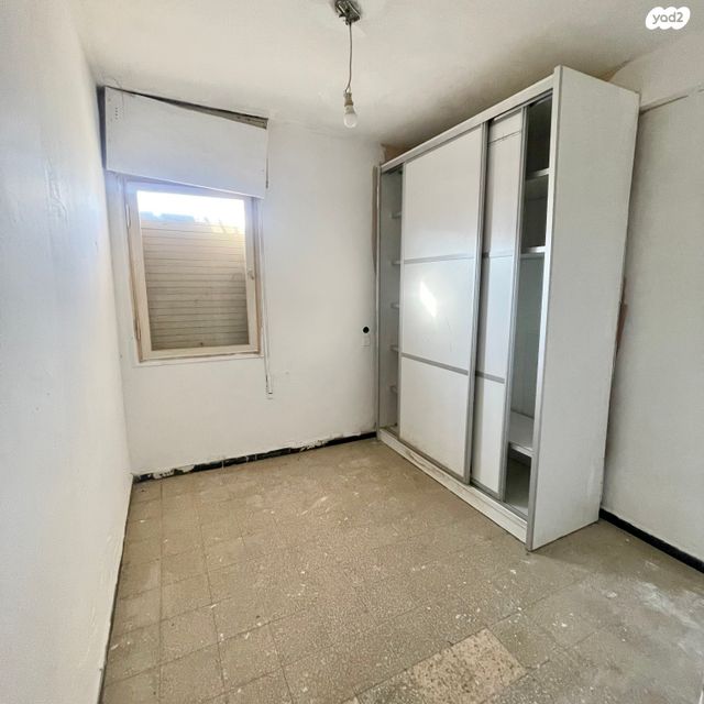 דירה, שדרות שלמה המלך 55, ממשלתית, לוד