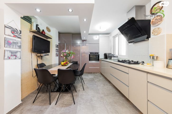 דירת גן, ששת הימים 15, רובע ד', אריאל