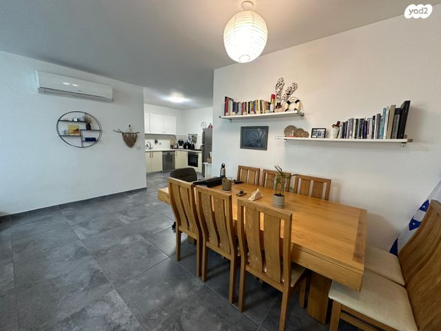 דירה, אברהם לייסין, קרית אליעזר, חיפה