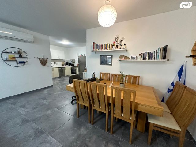 דירה, אברהם לייסין, קרית אליעזר, חיפה