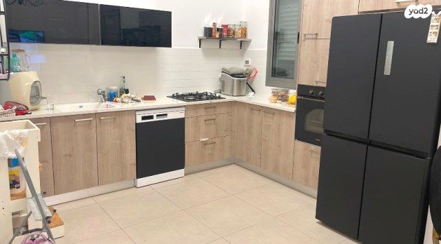 גג/ פנטהאוז, יוסף אבו, נתיבות מערב, נתיבות