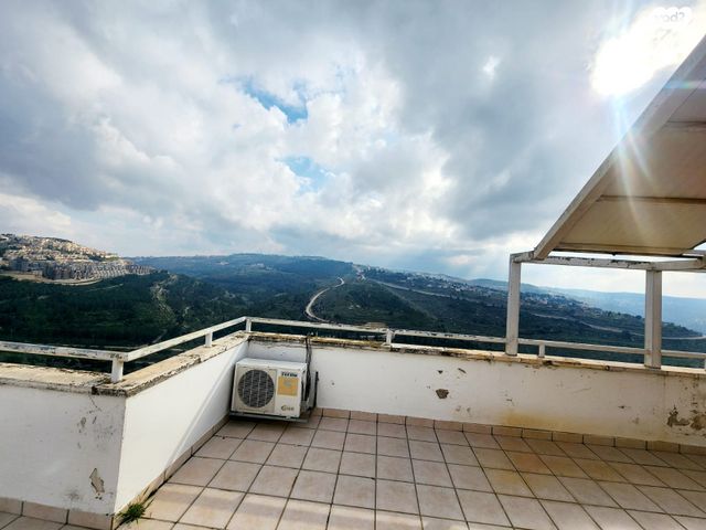 גג/ פנטהאוז, אריה דולצ'ין, גבעת משואה, ירושלים