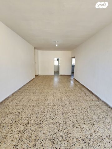 דירה, אריה בן אליעזר 5, מרכז העיר דרום, נתניה