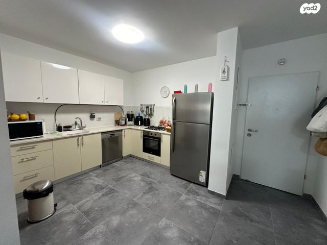 דירה, אברהם לייסין, קרית אליעזר, חיפה