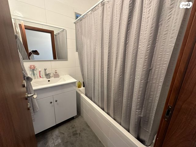 דירה, אברהם לייסין, קרית אליעזר, חיפה