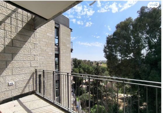 דירה, הל"ה, קטמון הישנה, ירושלים