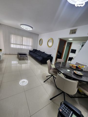 דירה, עוזי נרקיס, רמות הרכס, באר שבע