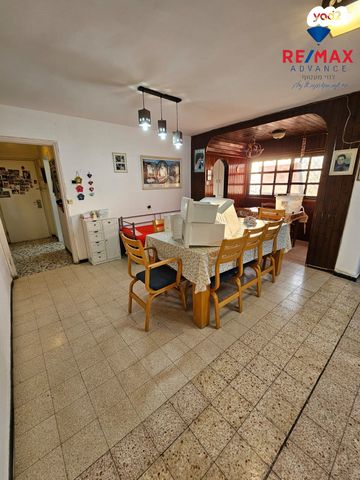 דירה, שדרות רש"י 12, קיבוץ גלויות, קרית מלאכי