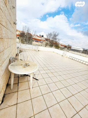 גג/ פנטהאוז, אריה דולצ'ין, גבעת משואה, ירושלים