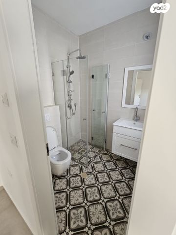 דירה, שדרות ששת הימים 50, נווה אליעזר וכפר שלם מזרח, תל אביב יפו