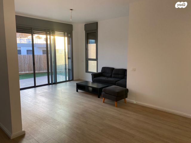 דירת גן, יערות ישראל, מודיעין מכבים רעות