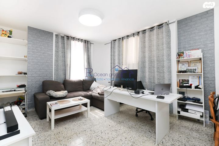 דירה, שדרות ניצה 22, צפון מערב מרכז העיר, נתניה