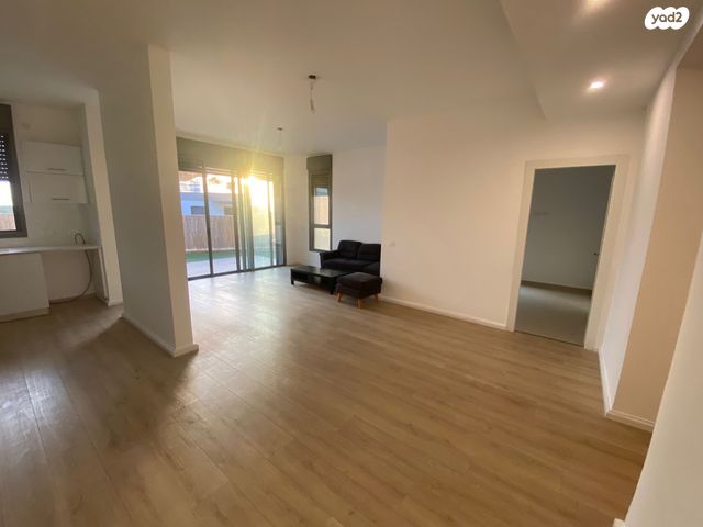 דירת גן, יערות ישראל, מודיעין מכבים רעות