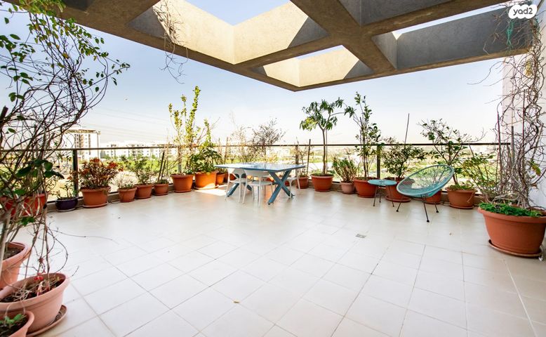 גג/ פנטהאוז, פסגות אפק, ראש העין