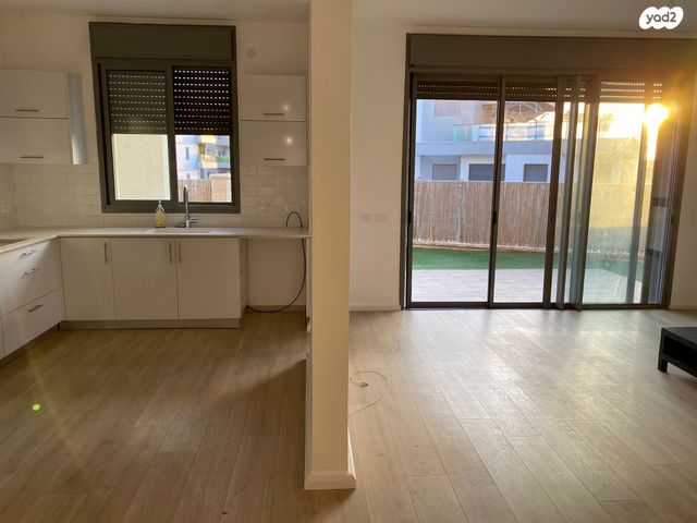 דירת גן, יערות ישראל, מודיעין מכבים רעות