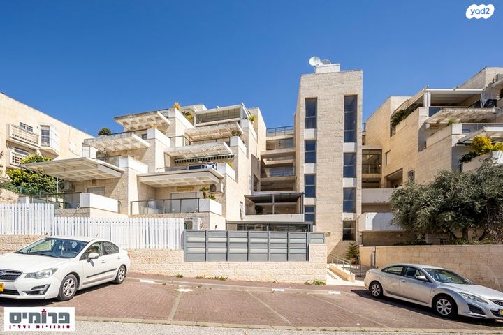 דירה, ברכה צפירה, רמת שרת, ירושלים