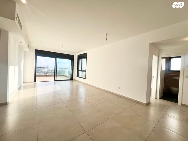 דירה, אמנון ליפקין שחק 1, נוף הטיילת, נתניה