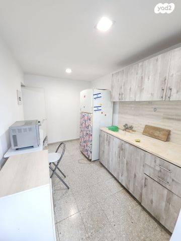 גג/ פנטהאוז, חפץ חיים, המרכז השקט / מרכז העיר, פתח תקווה