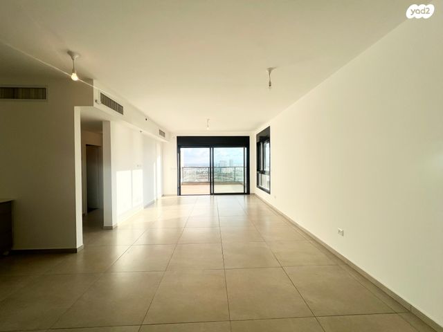 דירה, אמנון ליפקין שחק 1, נוף הטיילת, נתניה