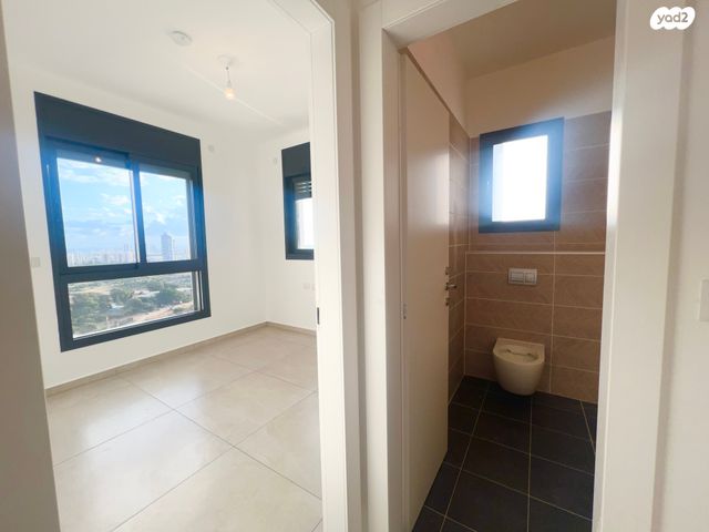 דירה, אמנון ליפקין שחק 1, נוף הטיילת, נתניה