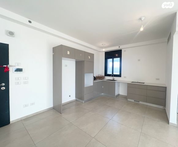 דירה, אמנון ליפקין שחק 1, נוף הטיילת, נתניה