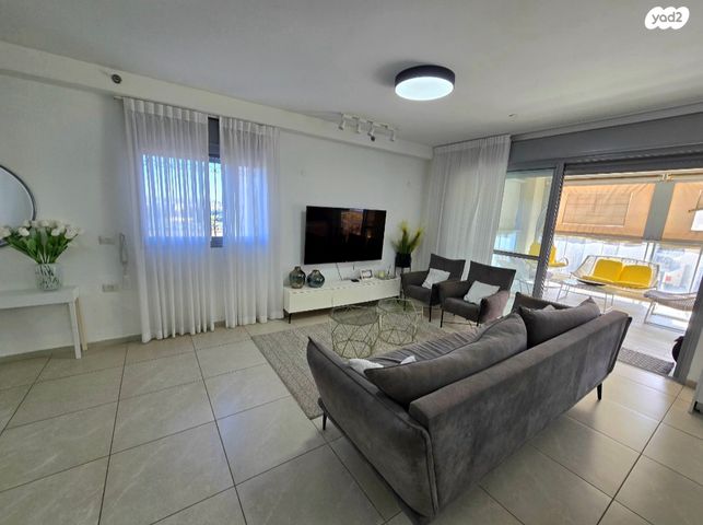 דירה, הגר"א, רמת חן ובן ציון, נתניה