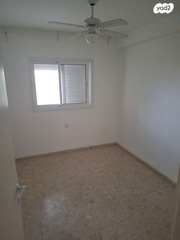 דירה, סעדיה גאון 19, קרית שפרינצק, חיפה