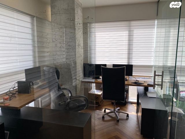 משרדים, הנגר, אזור תעשיה נווה נאמן, הוד השרון