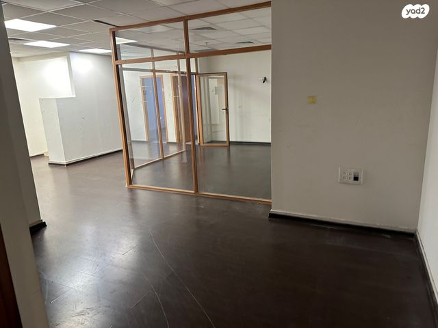 משרדים, מונטיפיורי, הרכבת, תל אביב יפו