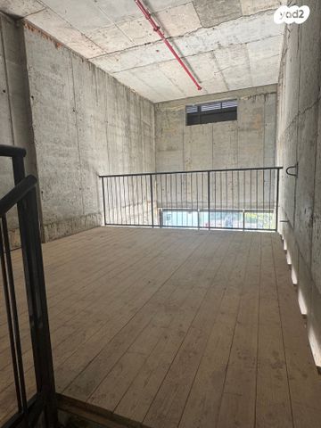 חנויות/ שטח מסחרי, ארלוזורוב, שכונת הראשונים, רמת גן