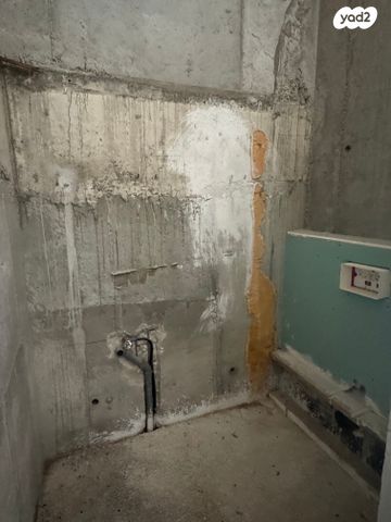 חנויות/ שטח מסחרי, ארלוזורוב, שכונת הראשונים, רמת גן